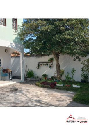 Imagem Casa com 4 Quartos à Venda, 214 m² em Jardim Santa Maria - Jacareí Imagem Casa com 4 Quartos à Venda, 214 m² em Jardim Santa Maria - Jacareí