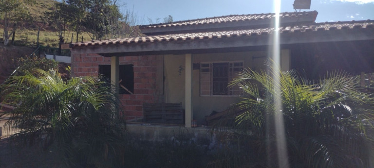 Imagem Chácara com 1 Quarto à Venda, 100 m² em Vila São José - Guaratinguetá Imagem Chácara com 1 Quarto à Venda, 100 m² em Vila São José - Guaratinguetá