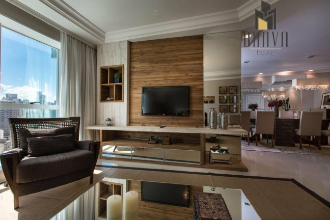 Imagem Apartamento com 3 Quartos à Venda, 217 m² em Centro - Balneário Camboriú Imagem Apartamento com 3 Quartos à Venda, 217 m² em Centro - Balneário Camboriú