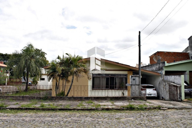 Imagem Casa com 4 Quartos à Venda, 120 m² em Patronato - Santa Maria Imagem Casa com 4 Quartos à Venda, 120 m² em Patronato - Santa Maria