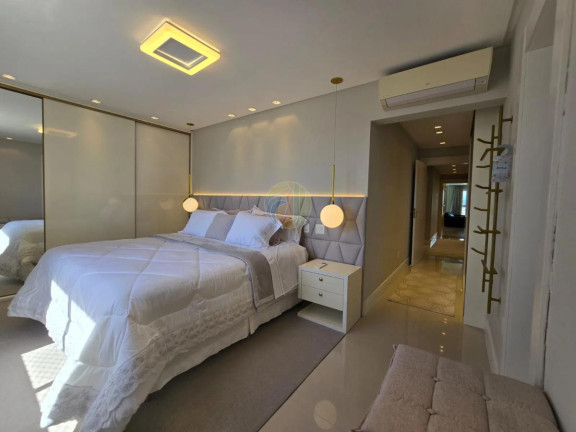 Imagem Apartamento com 3 Quartos à Venda, 136 m² em Centro - Balneário Camboriú