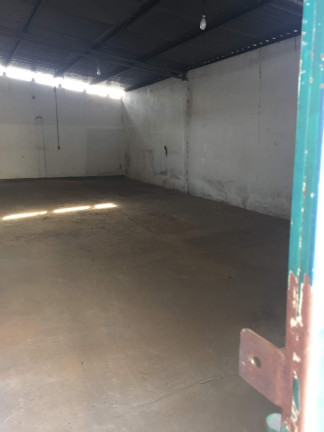 Imagem Galpão para Alugar, 600 m² em Santana - Pindamonhangaba Imagem Galpão para Alugar, 600 m² em Santana - Pindamonhangaba