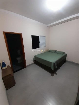 Imagem Casa com 2 Quartos à Venda, 128 m²