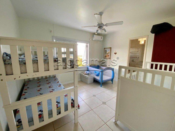 Imagem Casa com 4 Quartos à Venda, 217 m² em Centro - Xangri-lá