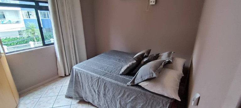 Imagem Apartamento com 1 Quarto para Temporada, 39 m² em Bombas - Bombinhas