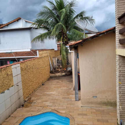 Imagem Casa com 3 Quartos à Venda, 340 m² em Chácara Do Visconde - Taubaté
