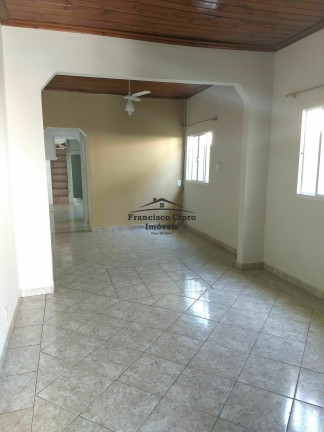 Imagem Casa com 3 Quartos à Venda, 100 m² em Pedregulho - Guaratinguetá
