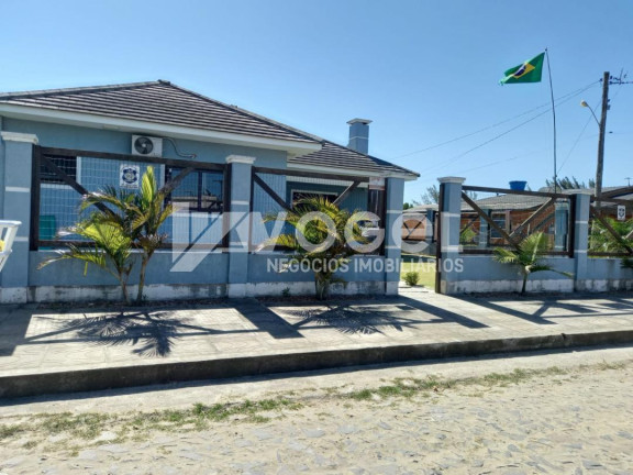 Imagem Casa com 4 Quartos à Venda, 197 m² em Nova Tramandaí - Tramandai Imagem Casa com 4 Quartos à Venda, 197 m² em Nova Tramandaí - Tramandai