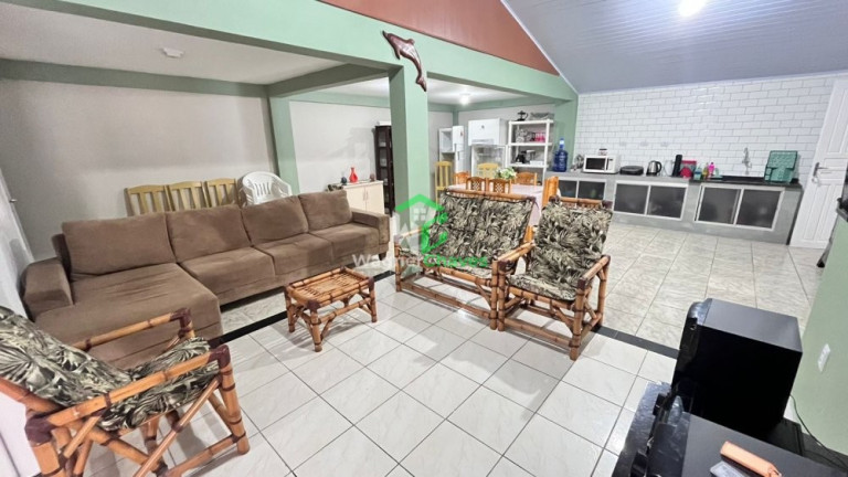 Imagem Casa com 5 Quartos para Alugar ou Temporada, 52 m² em Shangri-lá - Pontal Do Paraná