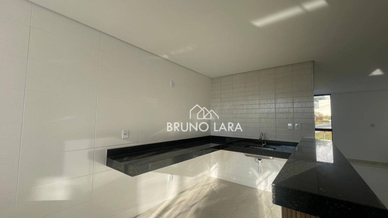 Imagem Casa com 3 Quartos à Venda, 196 m² em Guaruja Mansões - Betim Imagem Casa com 3 Quartos à Venda, 196 m² em Guaruja Mansões - Betim