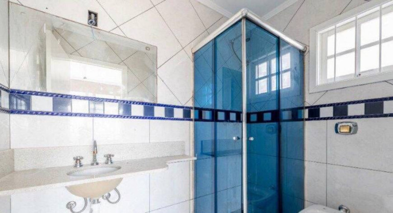 Imagem Casa com 4 Quartos à Venda, 280 m² em Vila Assunção - Porto Alegre