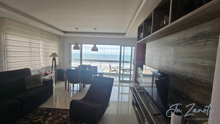 Imagem Cobertura com 4 Quartos à Venda, 199 m² em Caiobá - Matinhos Imagem Cobertura com 4 Quartos à Venda, 199 m² em Caiobá - Matinhos