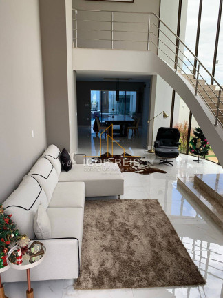 Imagem Casa de Condomínio com 4 Quartos à Venda, 450 m² em Parque Rodoviário - Campos Dos Goytacazes Imagem Casa de Condomínio com 4 Quartos à Venda, 450 m² em Parque Rodoviário - Campos Dos Goytacazes