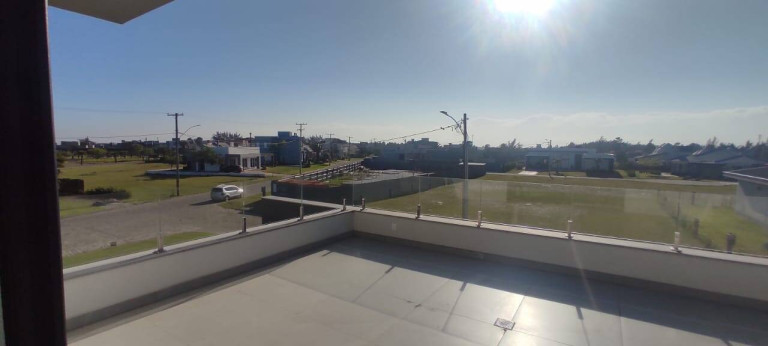 Imagem Casa com 5 Quartos à Venda, 600 m² em Atlântida Sul - Osório
