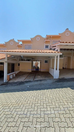 Casa com 3 Quartos para Alugar,  em Barueri