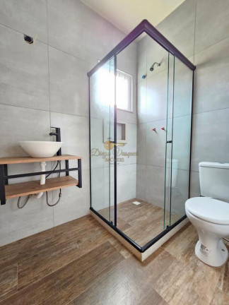 Imagem Casa com 3 Quartos à Venda, 300 m² em Vargem Grande - Teresópolis
