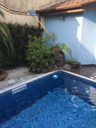 Casa de Condomínio com 4 Quartos à Venda, 260 m² em Tabatinga - Caraguatatuba