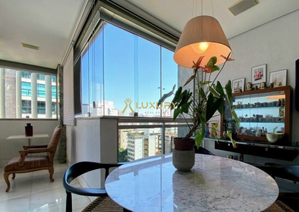 Imagem Imóvel com 4 Quartos à Venda, 230 m² em Lourdes - Belo Horizonte