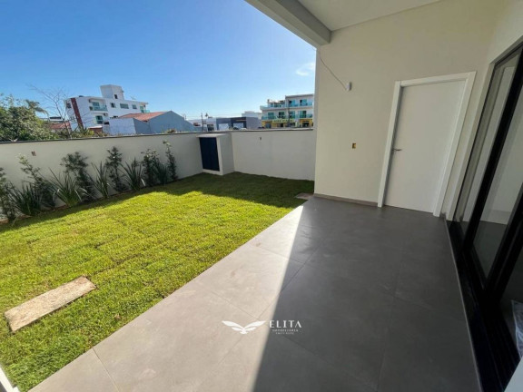 Imagem Sobrado com 3 Quartos à Venda, 157 m² em Centro - Barra Velha