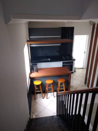 Imagem Casa com 3 Quartos à Venda, 125 m² em Jardim - Pindamonhangaba