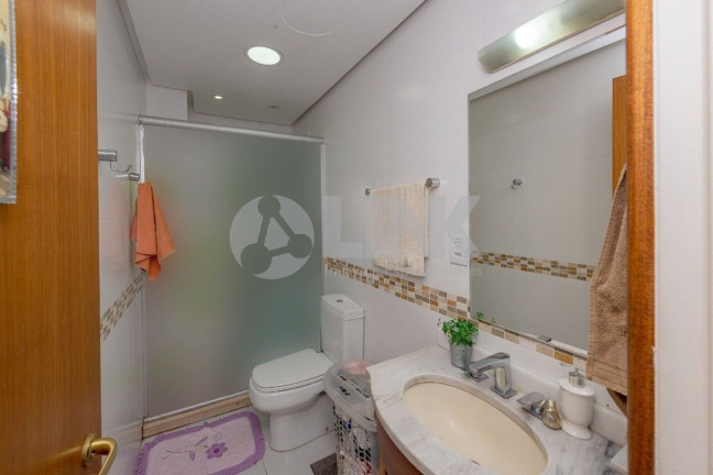 Imagem Apartamento com 3 Quartos à Venda, 103 m² em Centro Histórico - Porto Alegre Imagem Apartamento com 3 Quartos à Venda, 103 m² em Centro Histórico - Porto Alegre