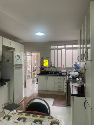 Imagem Sobrado com 3 Quartos à Venda, 190 m² em Jardim Maria Augusta - Taubaté Imagem Sobrado com 3 Quartos à Venda, 190 m² em Jardim Maria Augusta - Taubaté