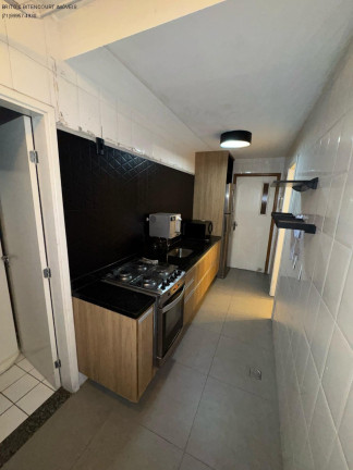 Imagem Imóvel com 3 Quartos à Venda, 79 m² em Candeal - Salvador