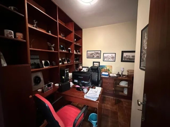 Imagem Casa com 6 Quartos à Venda, 1.000 m² em São Francisco - Niterói Imagem Casa com 6 Quartos à Venda, 1.000 m² em São Francisco - Niterói