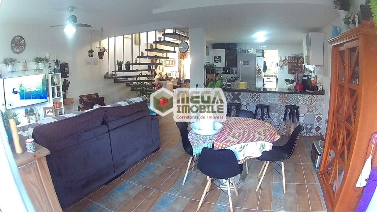 Imagem Casa à Venda, 125 m² em Florianópolis Imagem Casa à Venda, 125 m² em Florianópolis