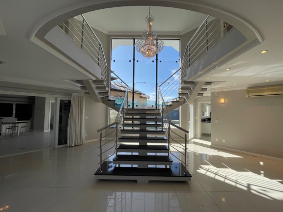 Imagem Sobrado com 4 Quartos à Venda, 340 m² em Bela Vista - Canoas