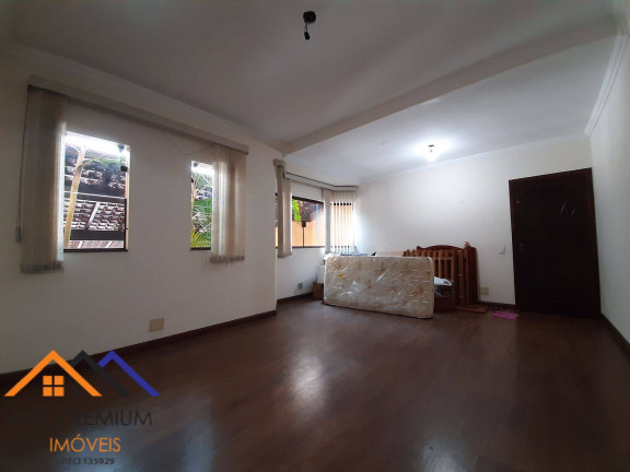 Imagem Sobrado com 3 Quartos à Venda, em Vila Scarpelli - Santo André Imagem Sobrado com 3 Quartos à Venda, em Vila Scarpelli - Santo André
