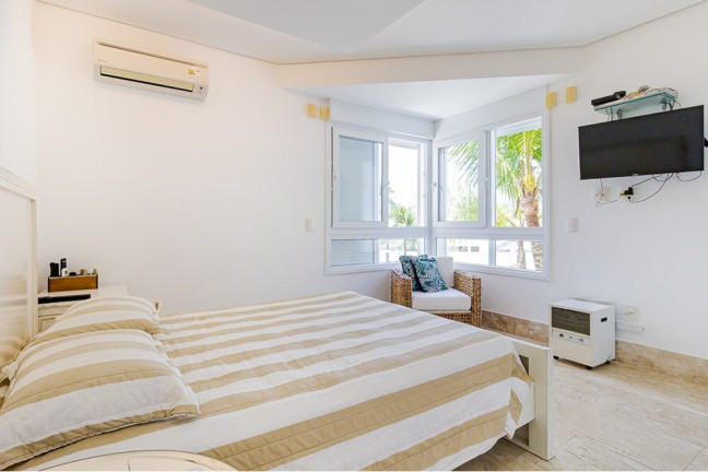 Imagem Casa com 6 Quartos à Venda,  em Jardim Acapulco - Guarujá