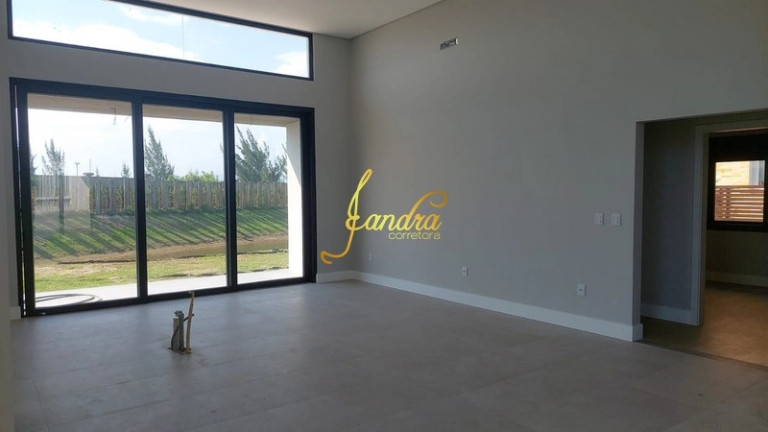 Imagem Casa de Condomínio com 4 Quartos à Venda, 240 m² em Remanso - Xangri-la