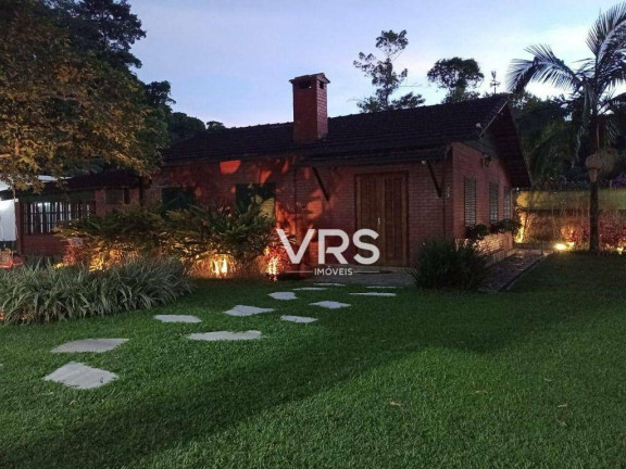 Imagem Casa com 5 Quartos à Venda, 289 m² em Carlos Guinle - Teresópolis Imagem Casa com 5 Quartos à Venda, 289 m² em Carlos Guinle - Teresópolis