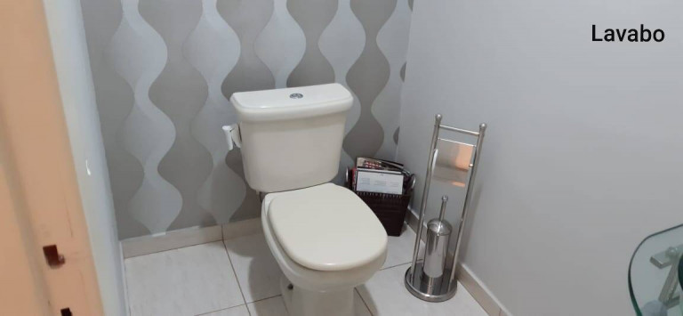 Imagem Casa com 3 Quartos à Venda, 972 m² em Jardim Tereza Cristina - Jundiaí