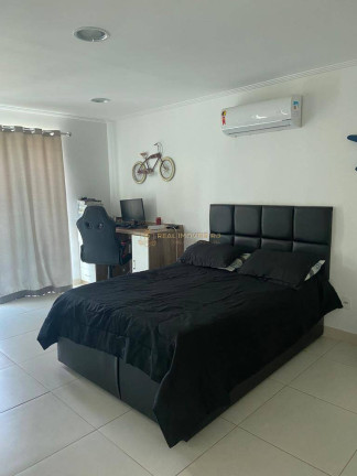 Imagem Casa com 4 Quartos à Venda, 490 m² em Barra De Guaratiba - Rio De Janeiro Imagem Casa com 4 Quartos à Venda, 490 m² em Barra De Guaratiba - Rio De Janeiro