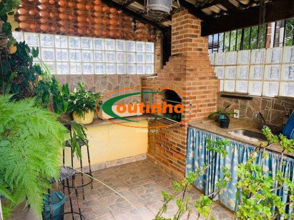 Casa com 4 Quartos à Venda, 317 m² em Grajaú - Rio De Janeiro