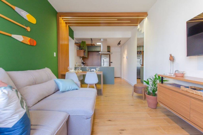 Apartamento com 2 Quartos à Venda, 50 m² em Centro - Florianópolis