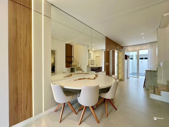 Imagem Casa de Condomínio com 2 Quartos à Venda, 121 m² em --- - Capão Da Canoa