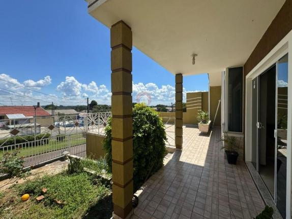 Imagem Casa com 3 Quartos à Venda, 300 m² em Iguaçu - Curitiba