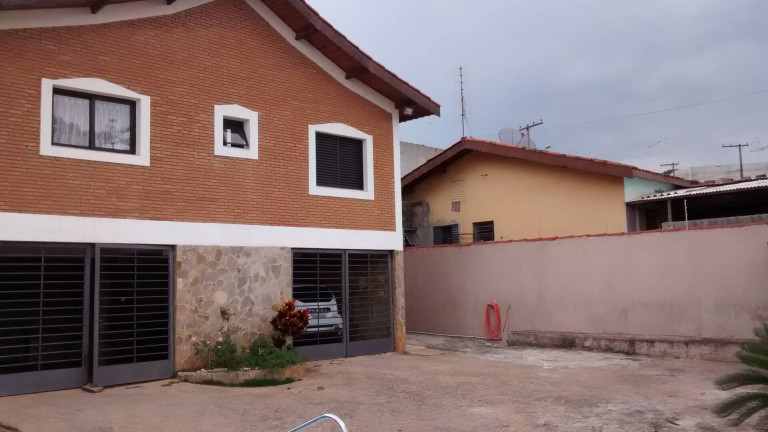 Casa com 3 Quartos à Venda, 100 m² em Jardim Imperial - Atibaia