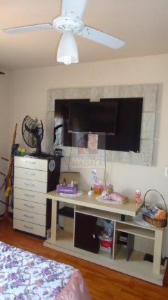Imagem Casa com 3 Quartos à Venda, 190 m² em Medianeira - Porto Alegre