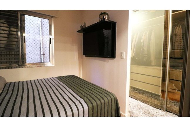 Imagem Imóvel com 1 Quarto à Venda, em Pinheiros - São Paulo Imagem Imóvel com 1 Quarto à Venda, em Pinheiros - São Paulo