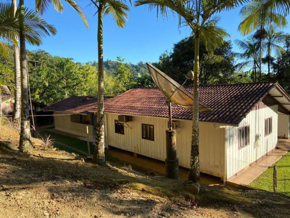 Chácara com 4 Quartos à Venda, 180 m² em Balneário Piçarras
