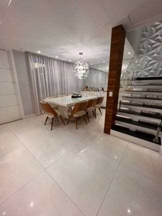 Imagem Casa com 4 Quartos à Venda, 350 m² em Taquara - Rio De Janeiro Imagem Casa com 4 Quartos à Venda, 350 m² em Taquara - Rio De Janeiro