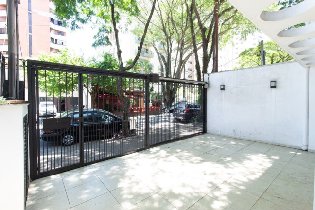 Imagem Casa com 3 Quartos à Venda,  em Moema - São Paulo