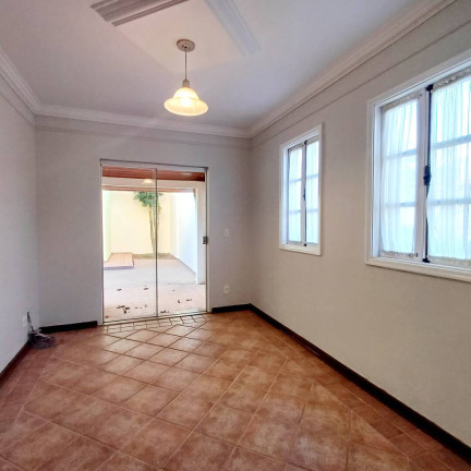Imagem Casa com 3 Quartos à Venda, 235 m² em São João Da Boa Vista