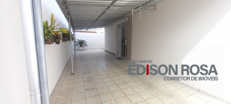 Imagem Casa com 3 Quartos à Venda, 139 m² em Ipiranga - São José