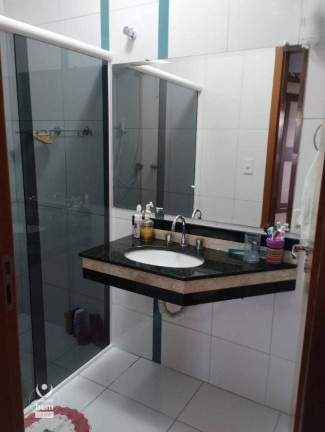 Imagem Sobrado com 3 Quartos à Venda, 94 m² em Uberaba - Curitiba