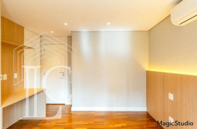Imagem Apartamento com 3 Quartos à Venda, 197 m² em Itaim Bibi - São Paulo
